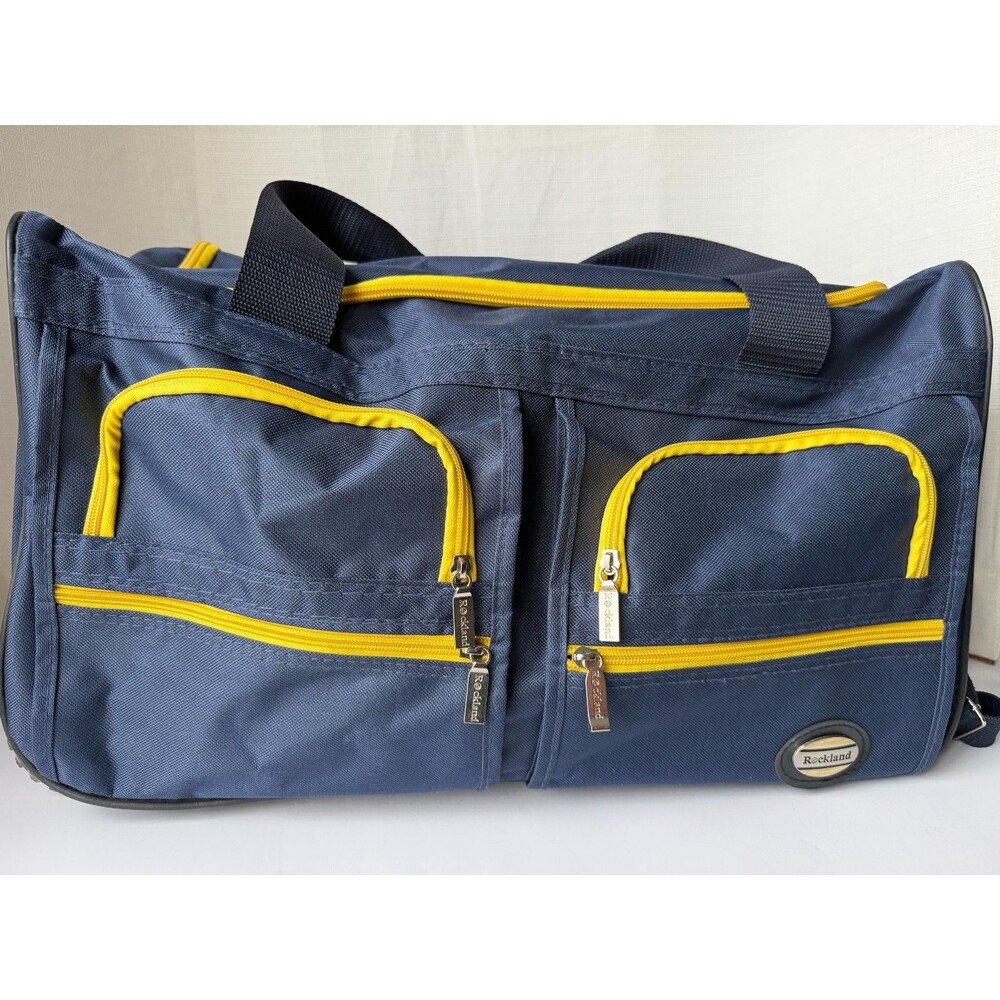 ROCKLAND WHEELED ROLLING NAVY BLUE DUFFLE BAG CARRY-ON LUGGAGE 22"